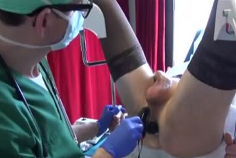 Cross costumeer In Nylon gets A Close Shave