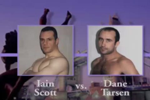 big Wrestling: Iain VS. Dane