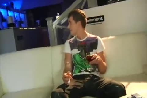 Bar teens BB
