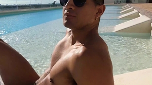 LatinLeche.com - Fabian Plata playing with Alam Herrera