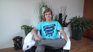 What Makes This Gay Star Go Weak in the Knees?