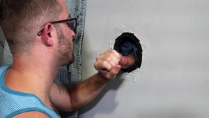 Men Over 30: Two Lovers Exploit a Worksite's Secrets
